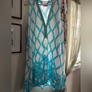 Lilly Pulitzer trapeze dress in lg. found the bust to be narrow (fit more med)